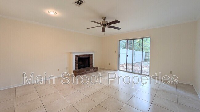 Foto del edificio - 3041 Belle Meade Dr