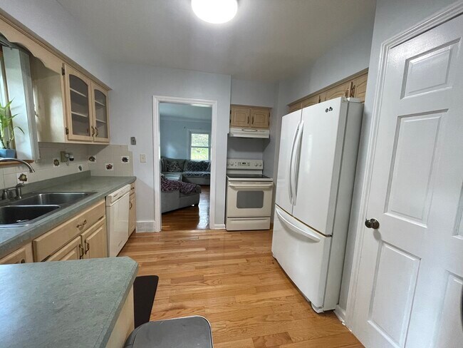 Building Photo - 25423 Hall Dr