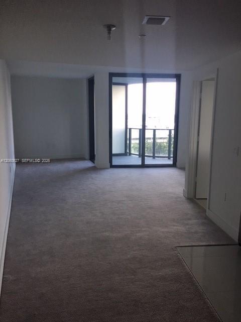 Foto del edificio - 121 NE 34th St