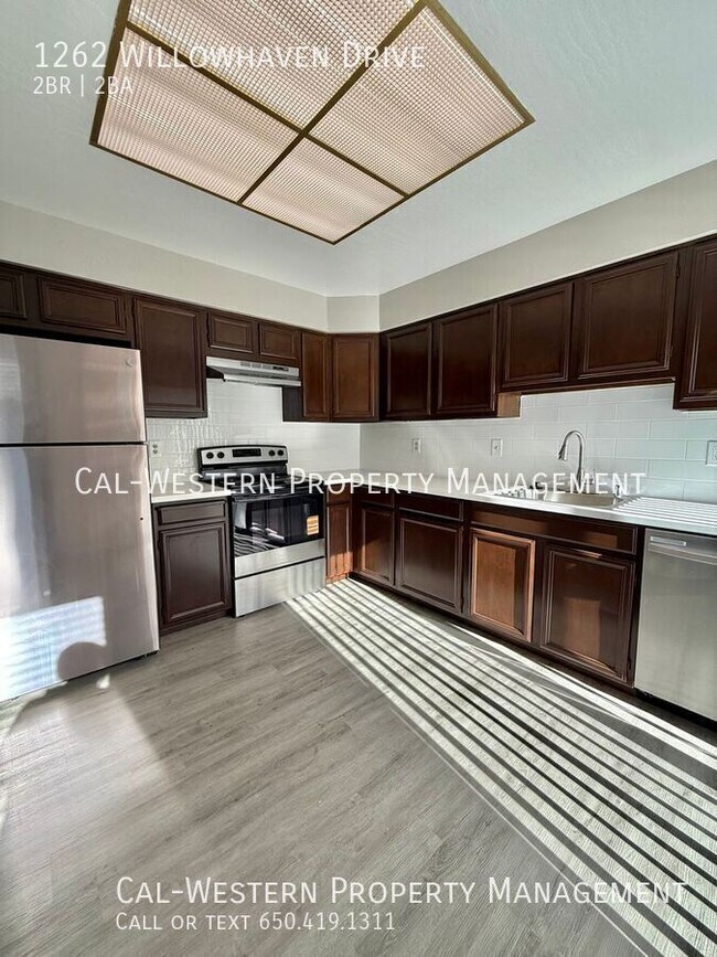 Building Photo - 1262 Willowhaven Dr