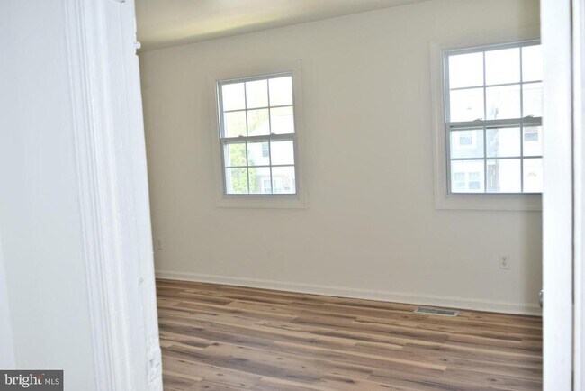 Foto del edificio - 103 Hughey Ct