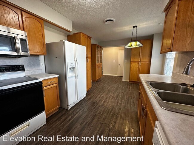 Building Photo - 4 br, 3 bath House - 2035 S. Cline Avenue