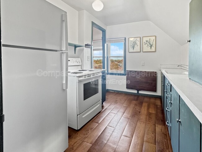 Building Photo - 603 Franklin Ave