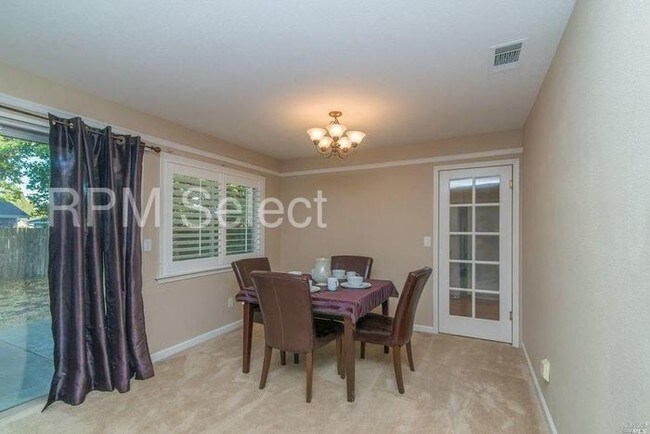 Foto del edificio - 825 Osprey Way