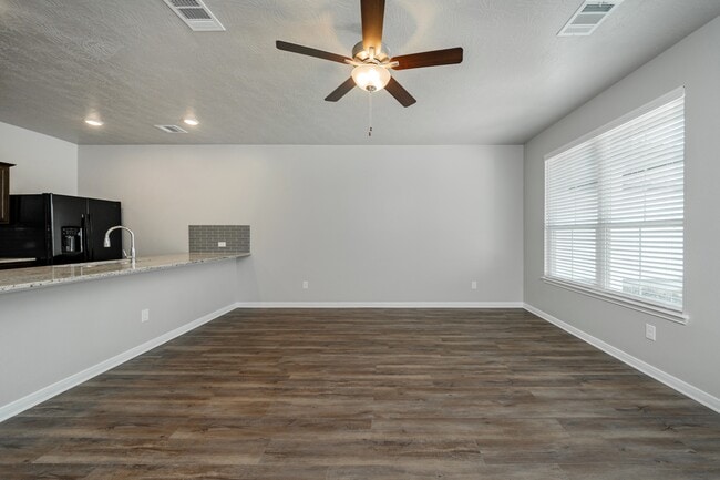 Building Photo - 1105 Trellis Pass