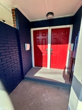 Building Photo - 222 Webster St NE