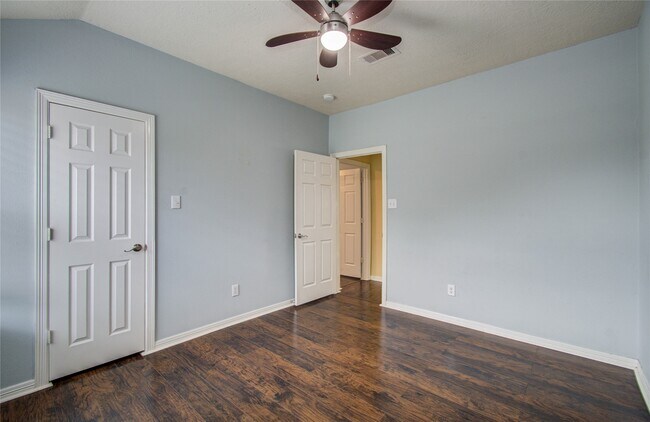 Foto del edificio - 2307 Canyon Springs Dr