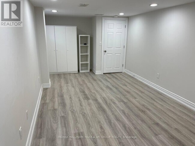 Photo du bâtiment - 3 Evan Rd