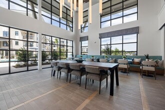 Building Photo - The Range On Oleander