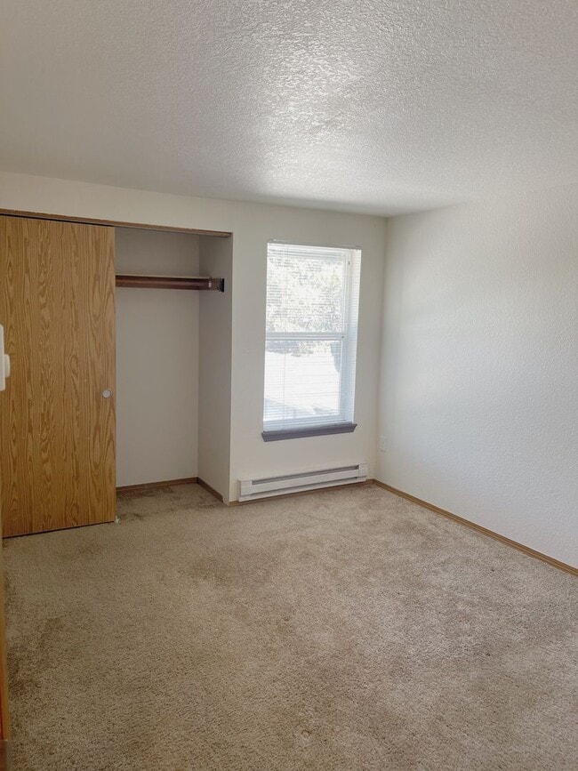 Foto del edificio - The Ultimate Living Experience - 2 Bedroom Top Floor Coming Soon!