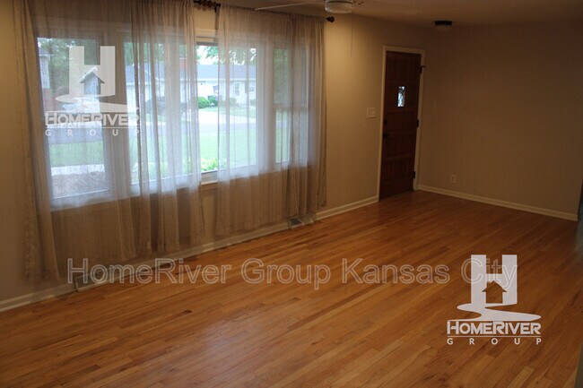Foto del edificio - 8417 47th St