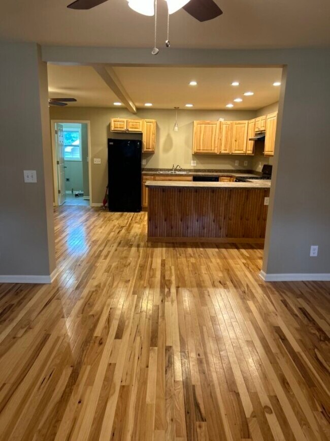 531 Walworth St, Genoa City, WI 53128 Townhome Rentals in Genoa City