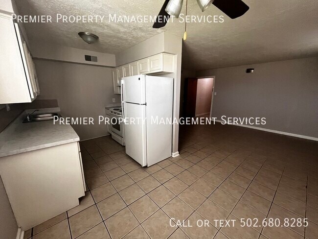 Foto del edificio - 4401 Landside Dr