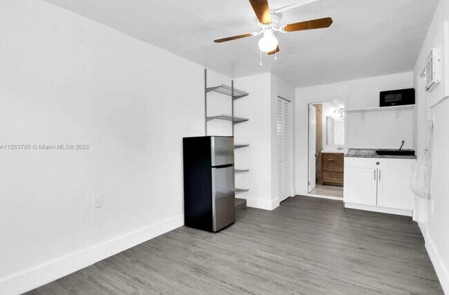 Studio Set Up - 323 NW 108th St