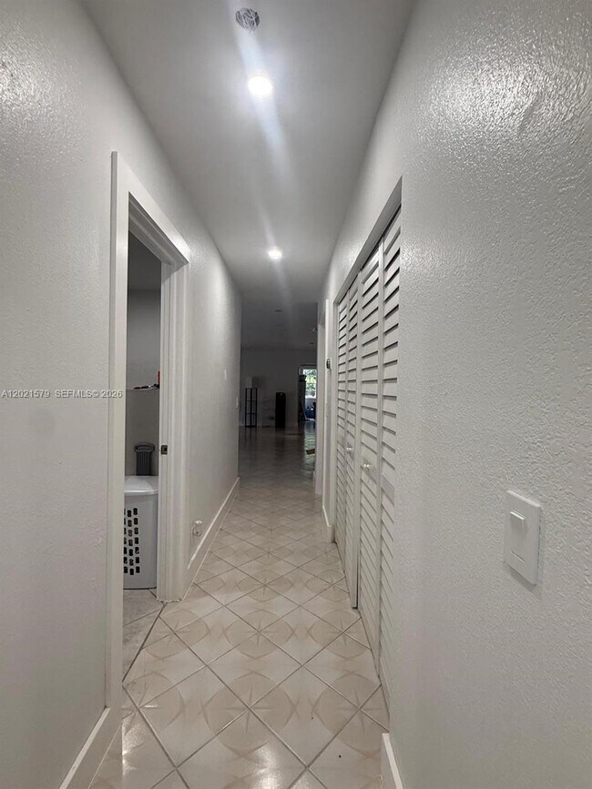 Foto del edificio - 22445 SW 264th St