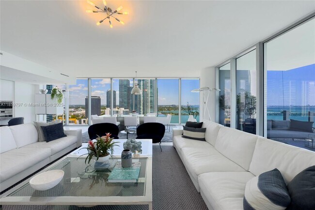 Foto del edificio - 700 NE 26th Terrace