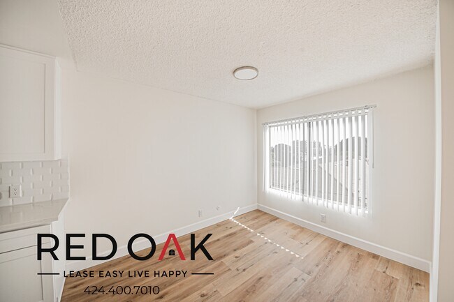 Foto del edificio - Incredible One Bedroom with Stainless Stee...
