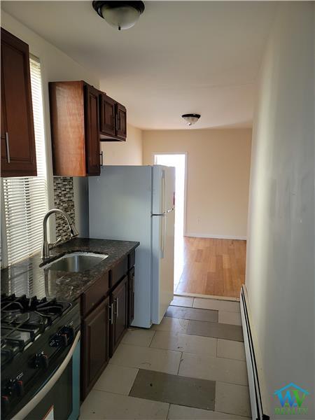 Building Photo - 415 E 153rd St