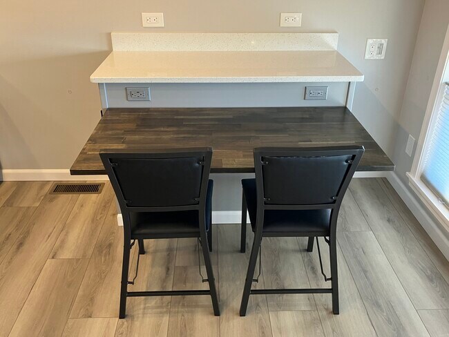 Foto del edificio - 4120 Stuart Cir