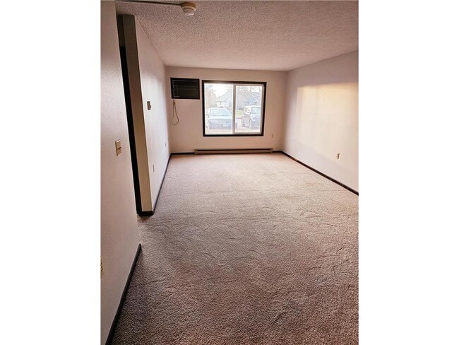 Building Photo - 808 Hills Ave