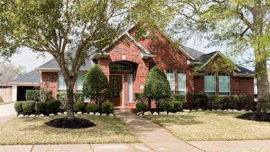 Building Photo - 9115 Sunny Ridge Dr
