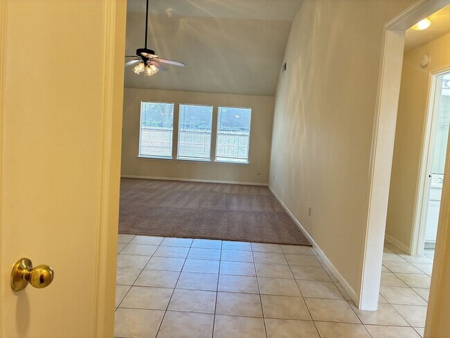 Building Photo - 11607 Lennington Dr