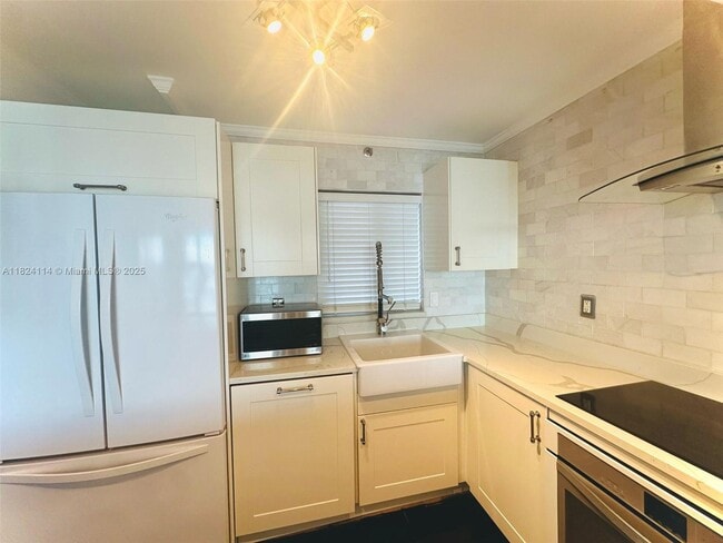 Foto del edificio - 1700 NW N River Dr