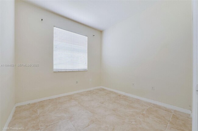 Foto del edificio - 11084 SW 237th Ln