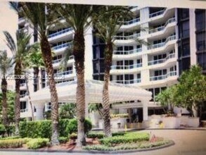 Building Photo - 21205 Yacht Club Dr