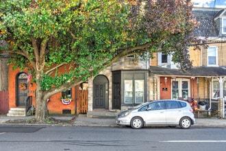 Building Photo - 652 Columbia Ave