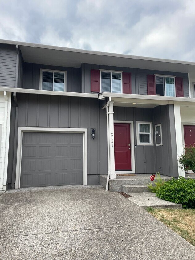 Primary Photo - 3 Bedroom Townhome w/FULLY FENCED YARD & G...