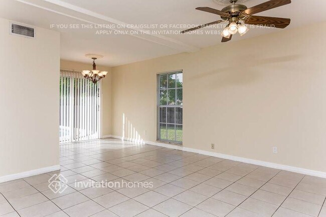 Foto del edificio - 6904 NW 79th St
