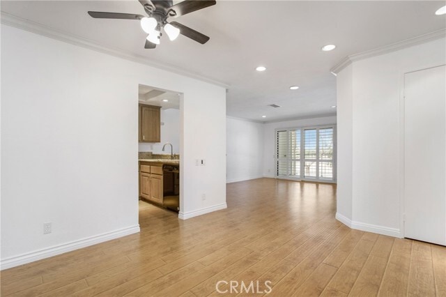 Building Photo - 7102 Apricot Dr