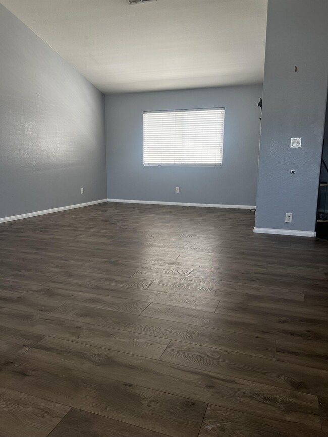Building Photo - 44329 Sancroft Ave