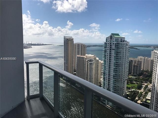 Building Photo - 300 S Biscayne Blvd