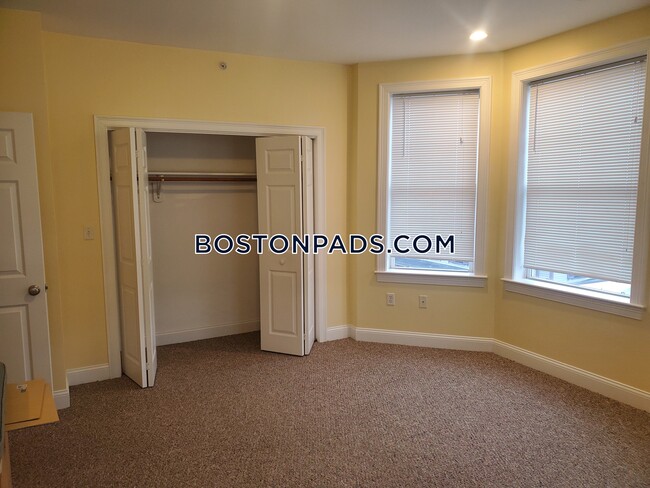 Foto del edificio - 83 Fairmount Ave