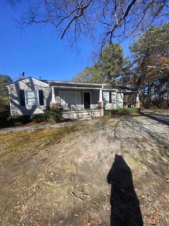 Foto del edificio - 2397 Sandy Plains Rd
