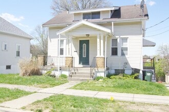 Building Photo - 3773 Feldkamp Ave