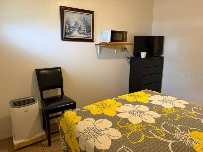 Foto del edificio - 706 Bogie Ct