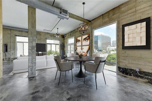 Foto del edificio - 410 E 5th St