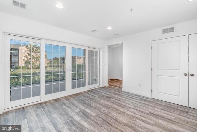 Foto del edificio - 3252 Mateer Ln