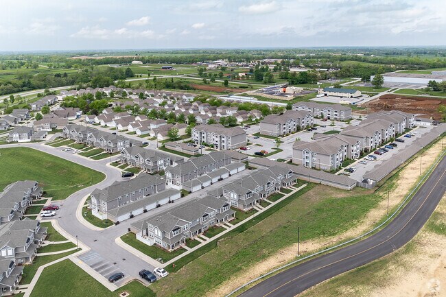 Foto aérea - Wooldridge Gardens - Homes Ph2