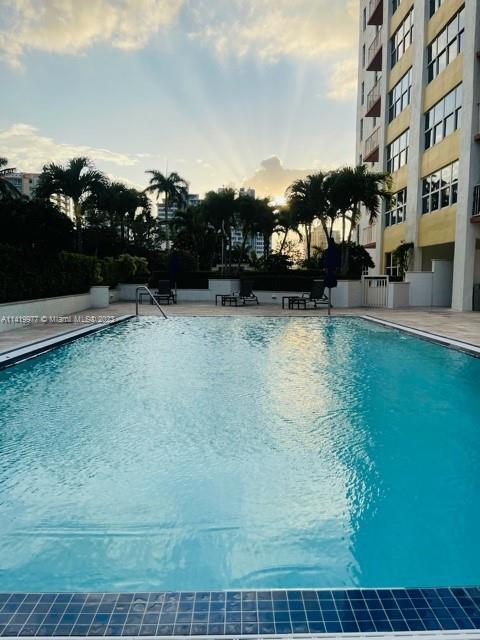 Foto del edificio - 3000 E Sunrise Blvd