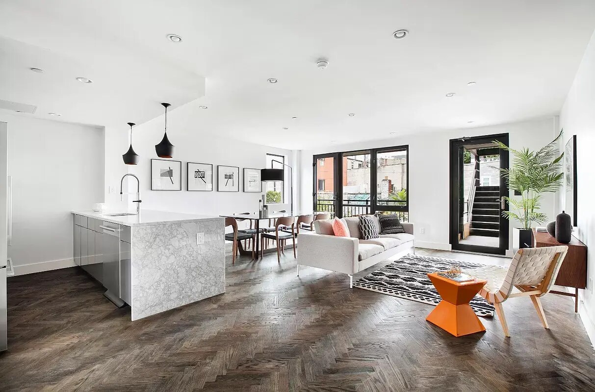 Foto principal - 245 Manhattan Ave