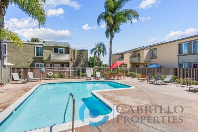Building Photo - 5402 Balboa Arms Dr