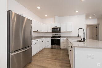 2BR, 2BA - 1152SF - Farwell North