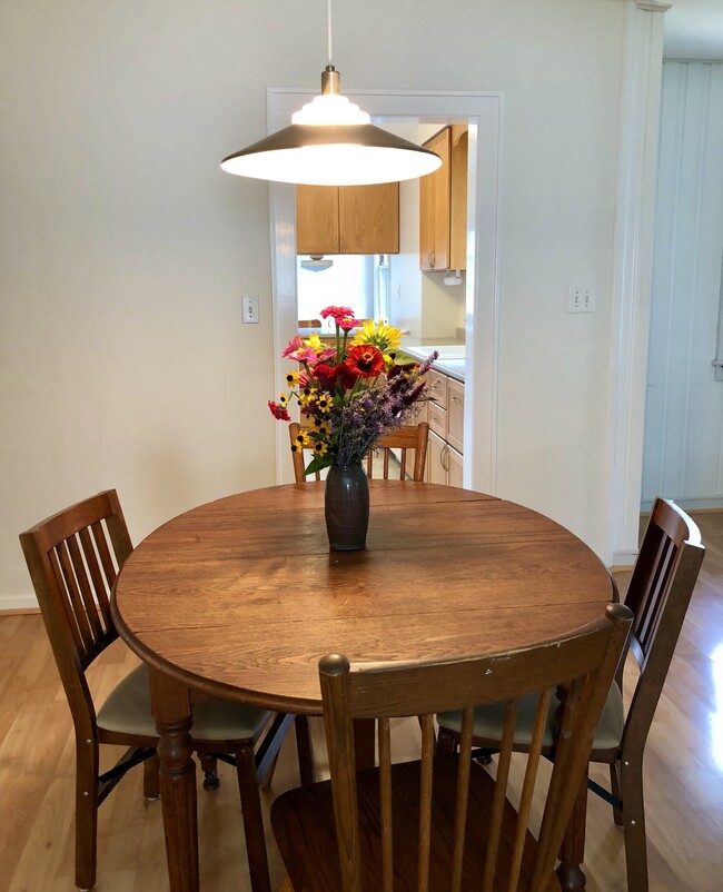 Dining room and door to kitchen - 1190 Parkway Dr