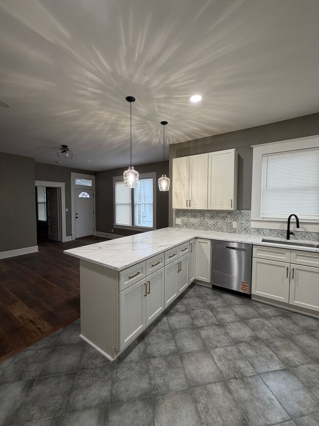 Foto del edificio - 1108 N Main St