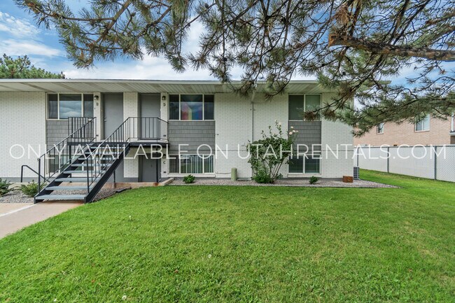Building Photo - 689 N 100 W