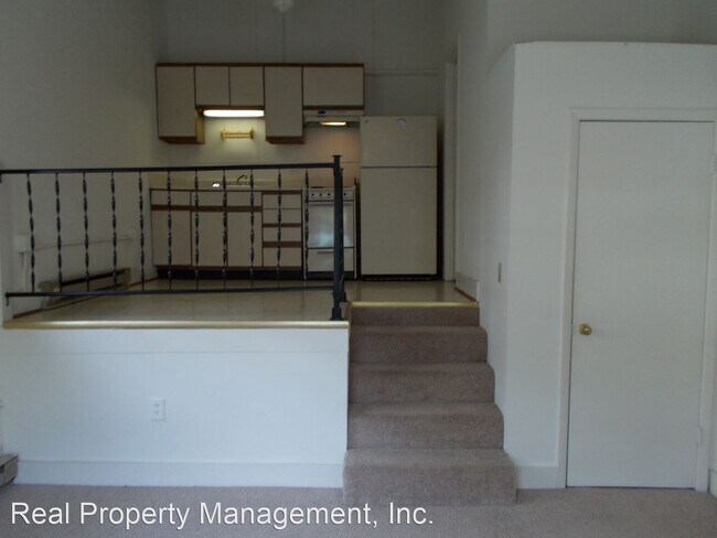Building Photo - 1 br, 1 bath Apartment - 330 15th St NW 33...